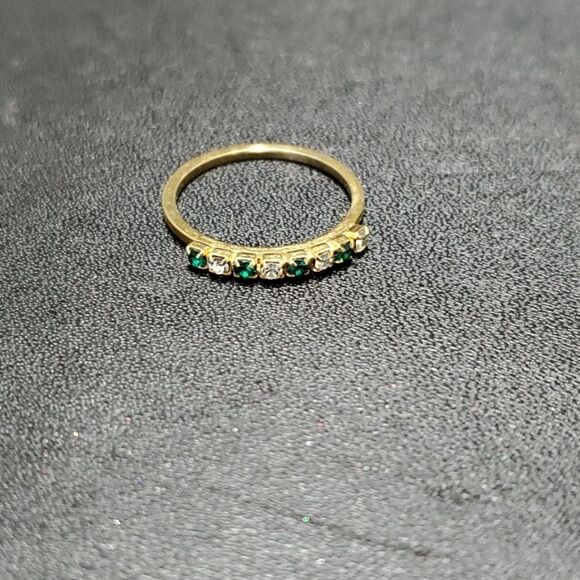 **Final Sale** Gold tone green and clear rhinestone ring size 6.75 - Picture 4 of 9